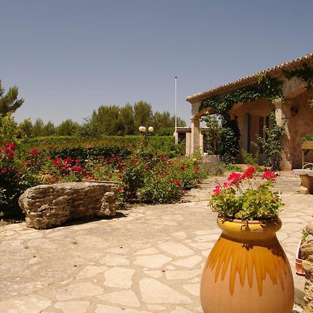 Residence Le Saint Victor Fontvieille Extérieur photo