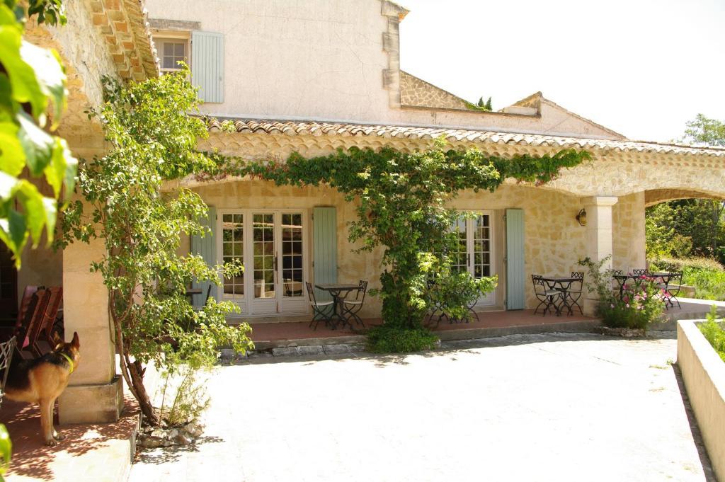 Residence Le Saint Victor Fontvieille Extérieur photo