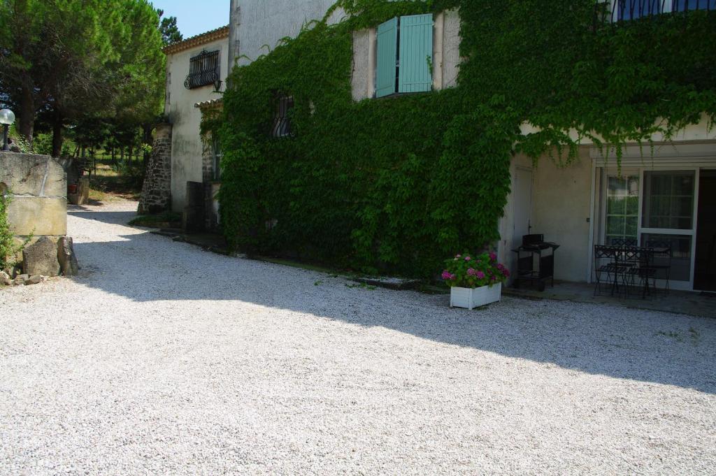 Residence Le Saint Victor Fontvieille Extérieur photo