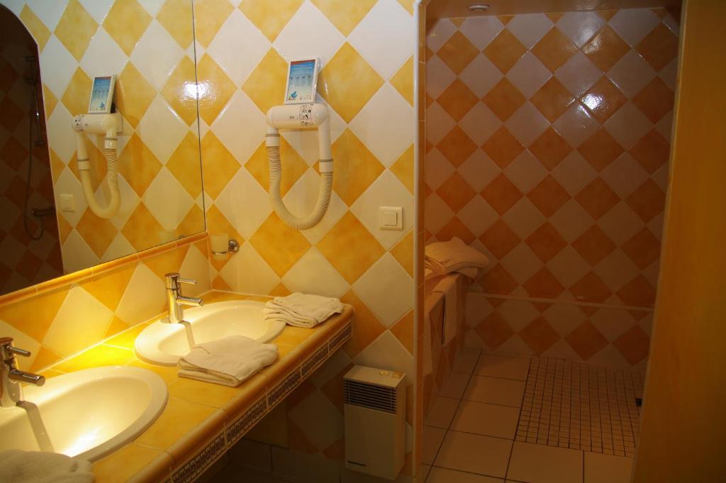 Residence Le Saint Victor Fontvieille Chambre photo